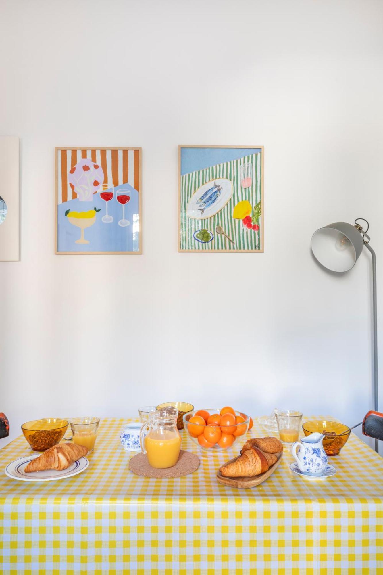 Petit Jaune, T2 Centre Ville Marseille Avec Balcon Luaran gambar