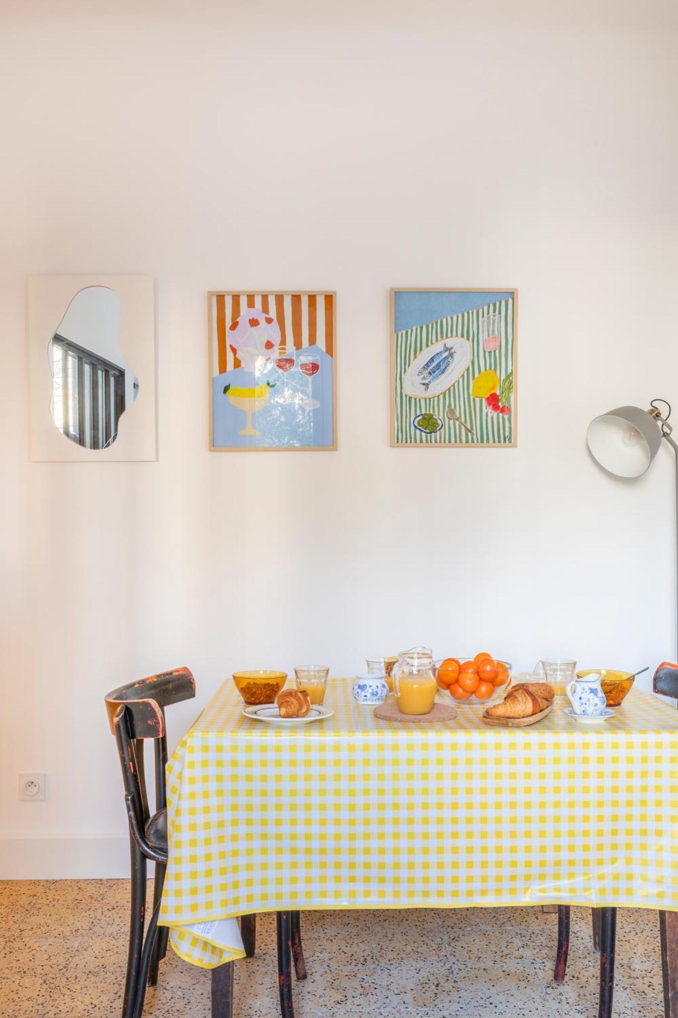 Petit Jaune, T2 Centre Ville Marseille Avec Balcon Luaran gambar